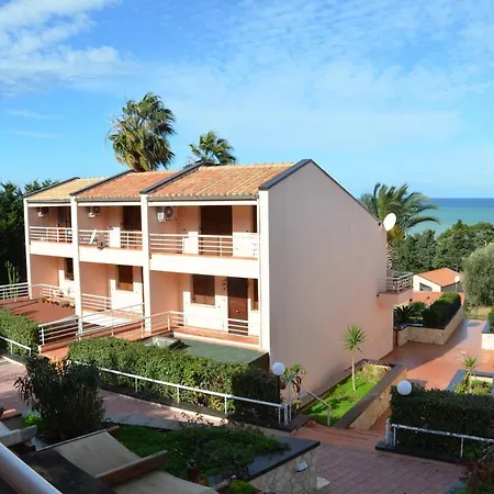 La Dimora Delle Begonie Apartment