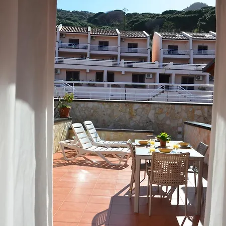 La Dimora Delle Begonie * Cefalu