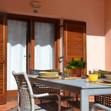 Apartment La Dimora Delle Begonie *
